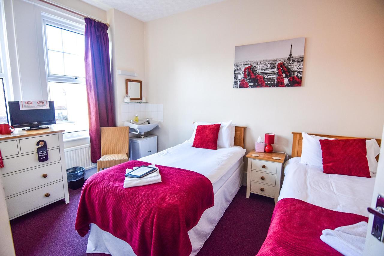 Bed and Breakfast Eastbourne Reymar Екстер'єр фото