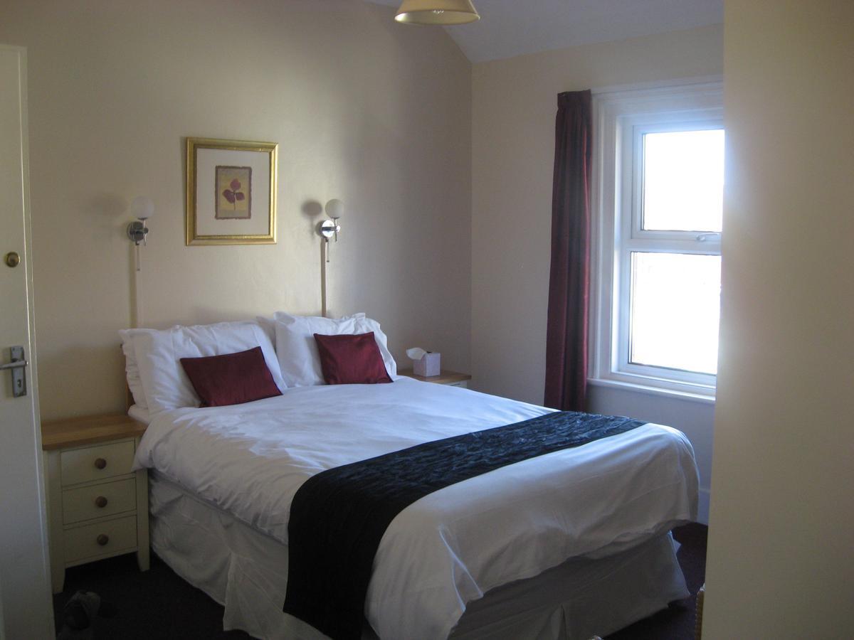 Bed and Breakfast Eastbourne Reymar Екстер'єр фото